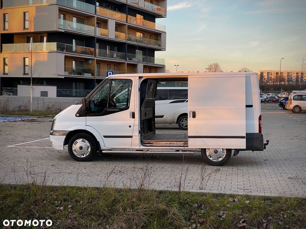 Ford Transit - 1