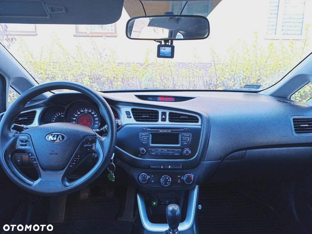 Kia Ceed 1.6 GDI M - 10