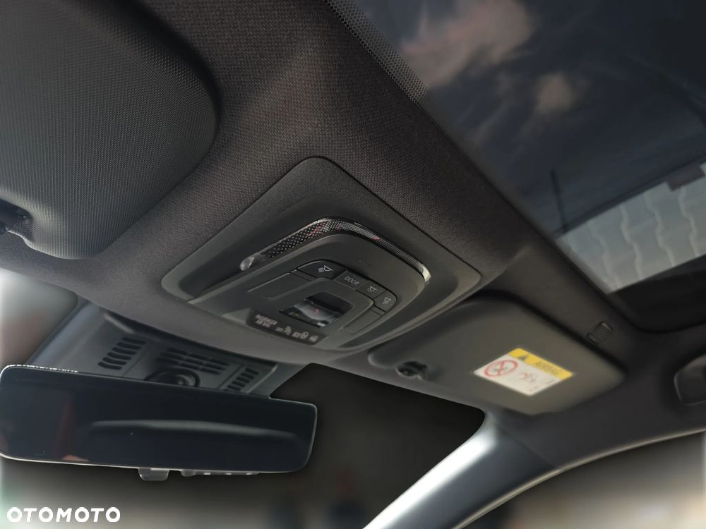Toyota C-HR 2.0 PHEV Dynamic Force Tokyo Edition - 28