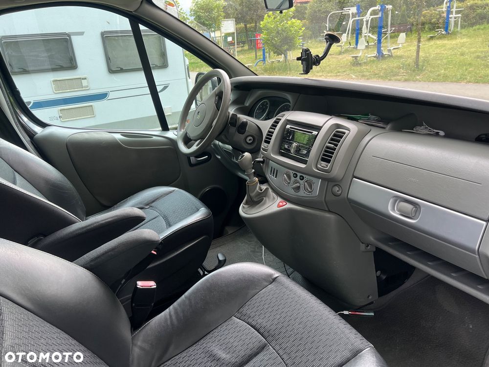 Renault Trafic 2.0 dCi 115 Evado - 10