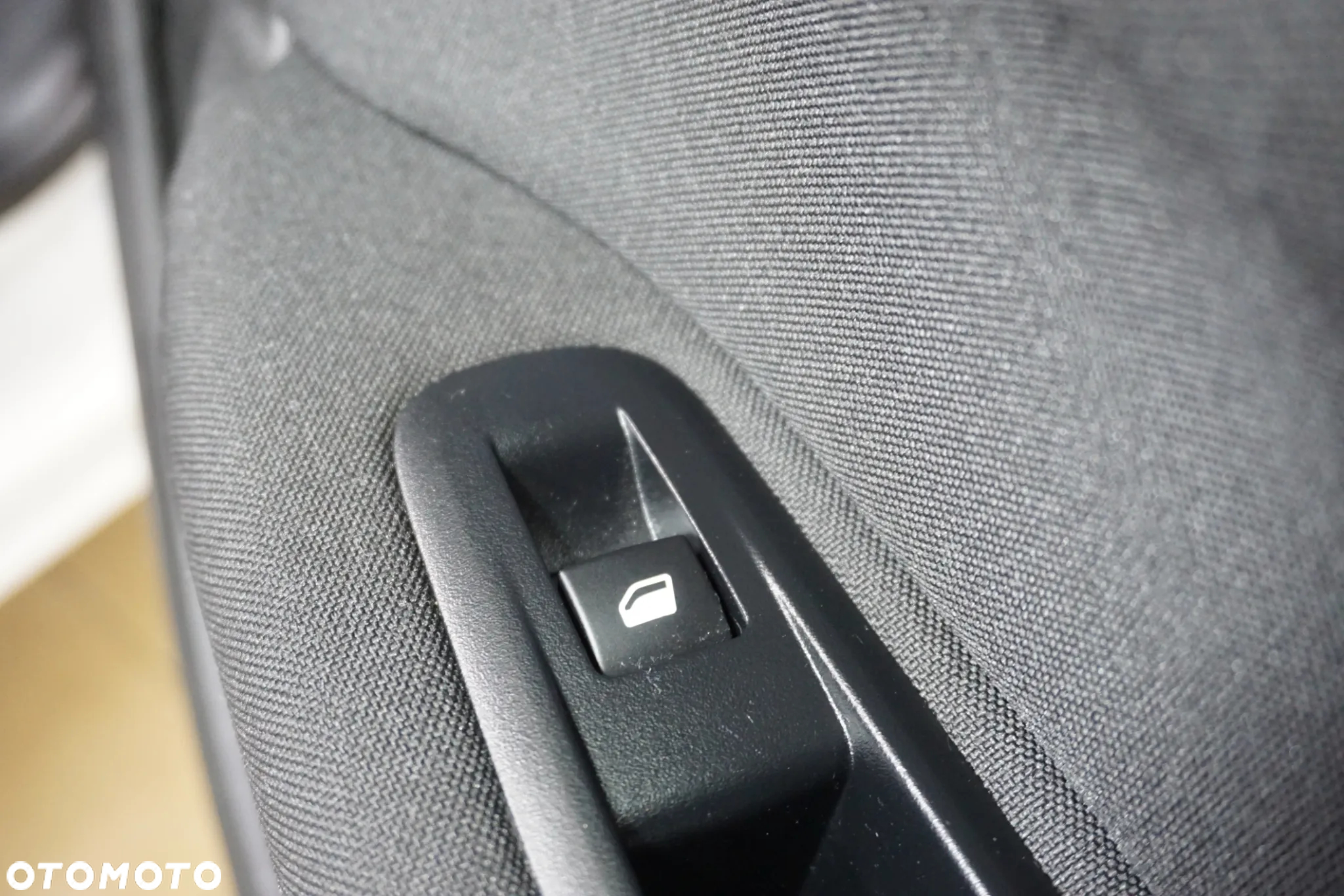 Peugeot 308 SW 1.5 BlueHDi Access S&S - 25