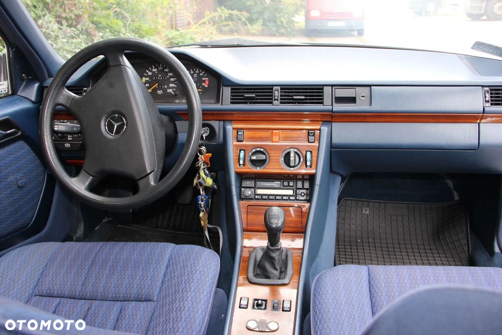 Mercedes-Benz W124 (1984-1993) - 4