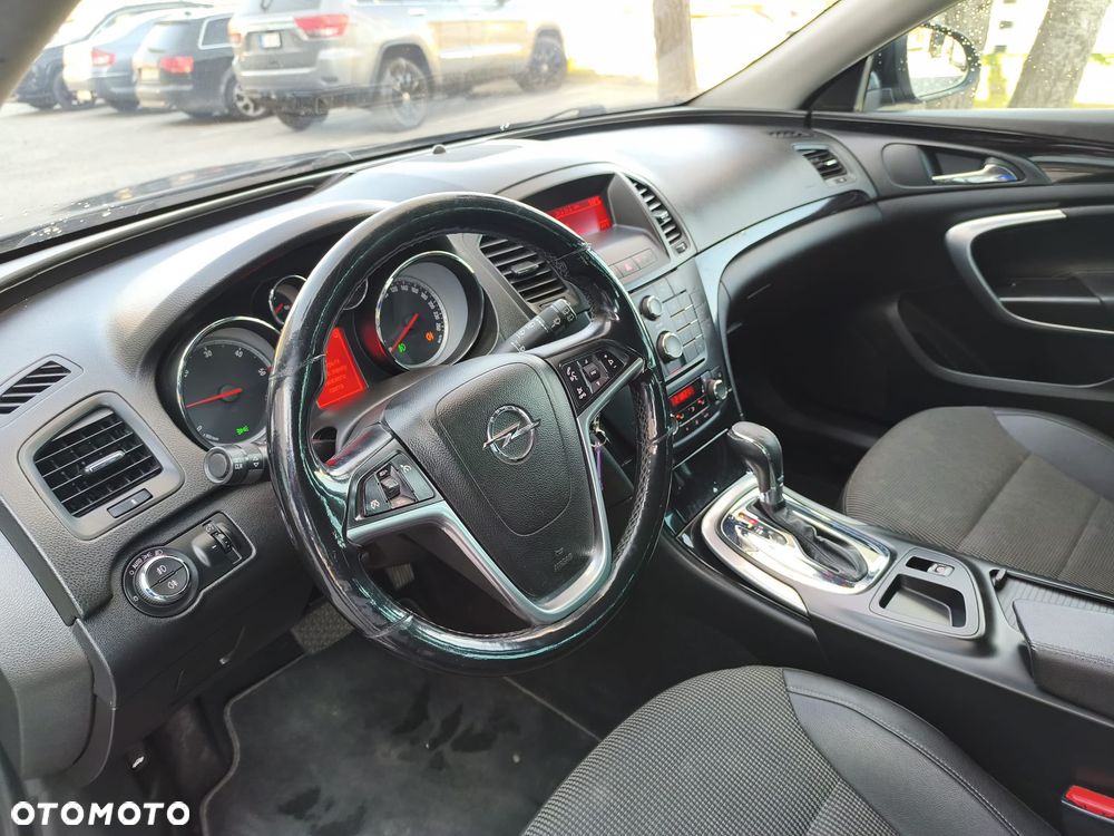 Opel Insignia - 23