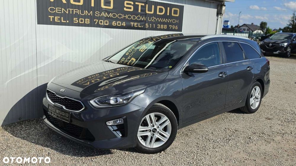 Kia Ceed - 34