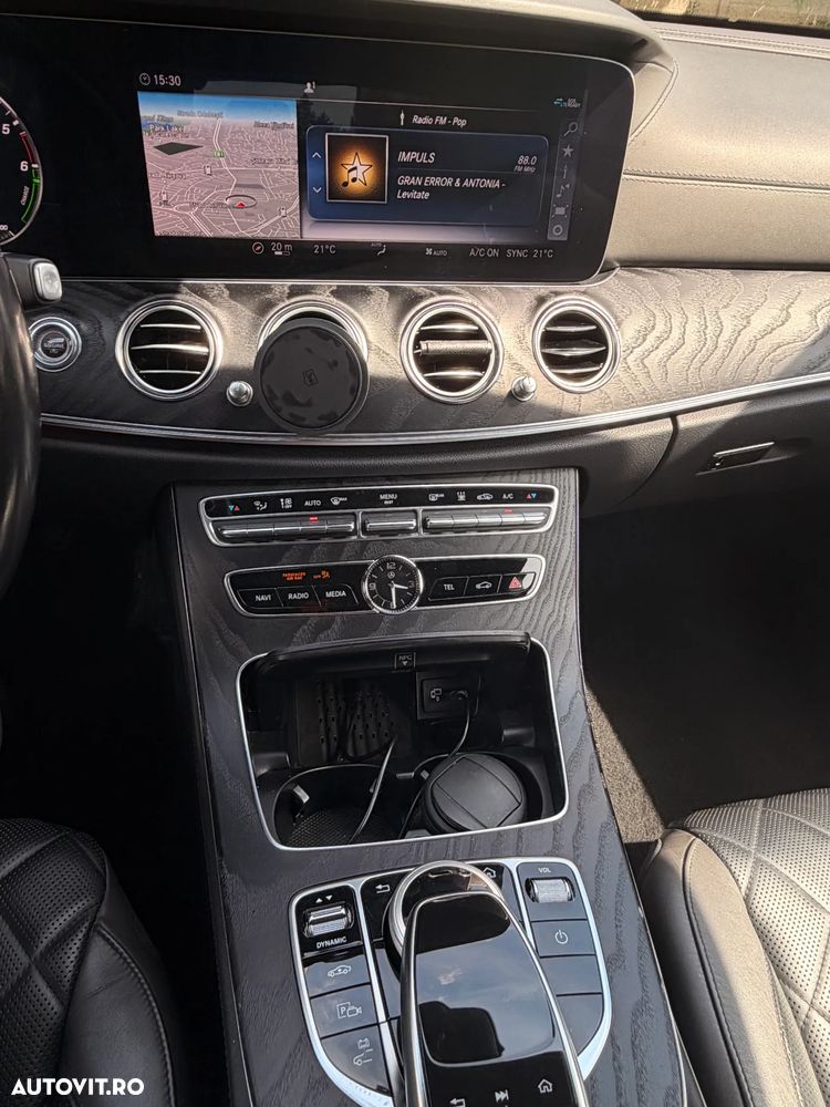Mercedes-Benz E 300 de 9G-TRONIC - 27