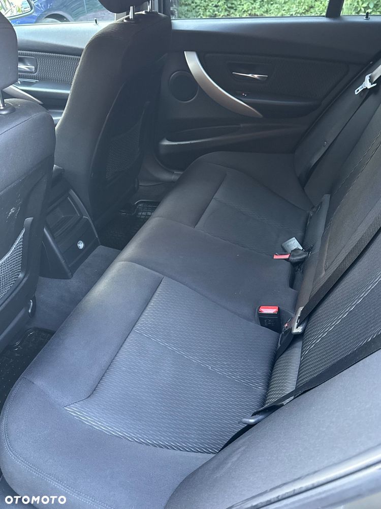 BMW Seria 3 - 30