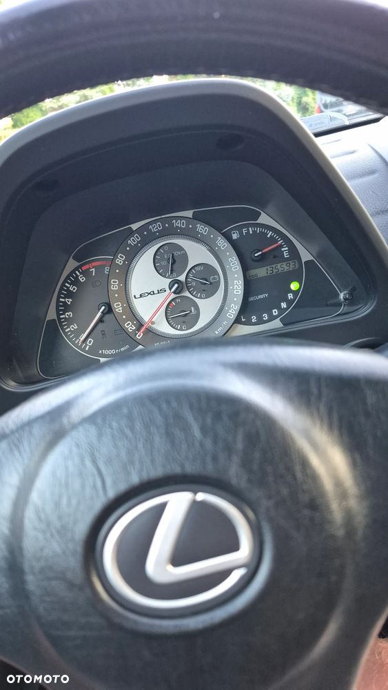Lexus IS 200 Prestige - 16