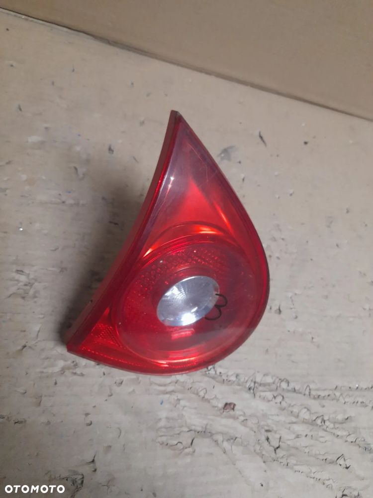 lampa lewa tył w klapę golf 5 1k6945093f - 2