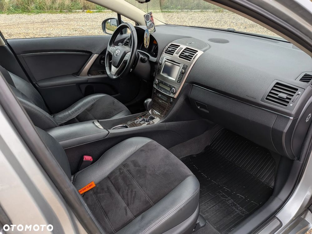 Toyota Avensis 1.8 Sol plus NAVI MS - 7