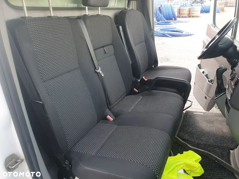 Mercedes-Benz Sprinter - 12