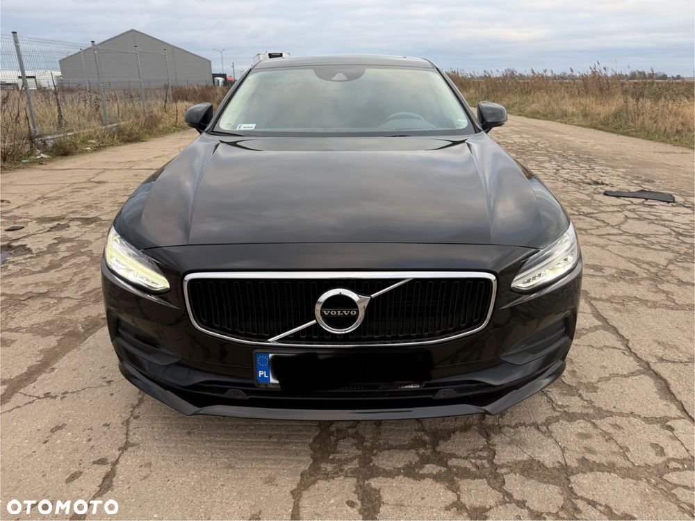 Volvo S90 - 2