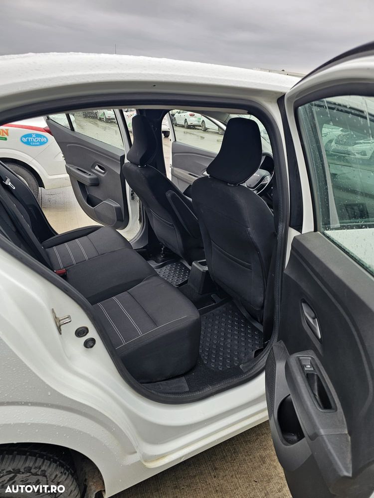 Dacia Logan - 12