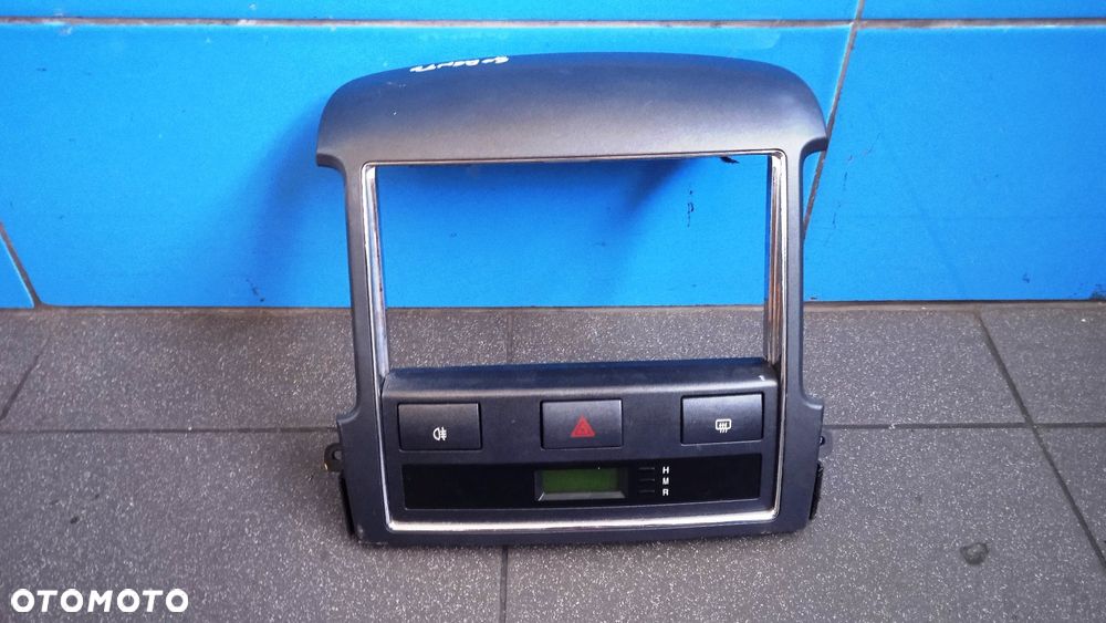 Ramka awaryjne zegarek 94500-3e500 Kia Sorento I Lift - 1