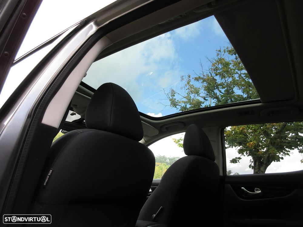 Nissan Qashqai 1.5 dCi N-Connecta 18 - 46