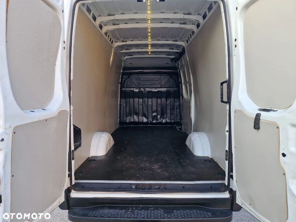 Iveco DAILY 35-130 - 11