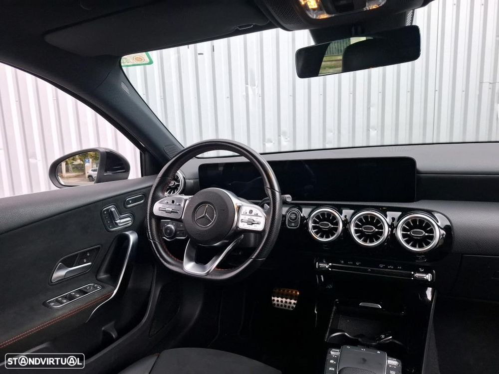 Mercedes-Benz A 180 d 8G-DCT AMG Line - 1