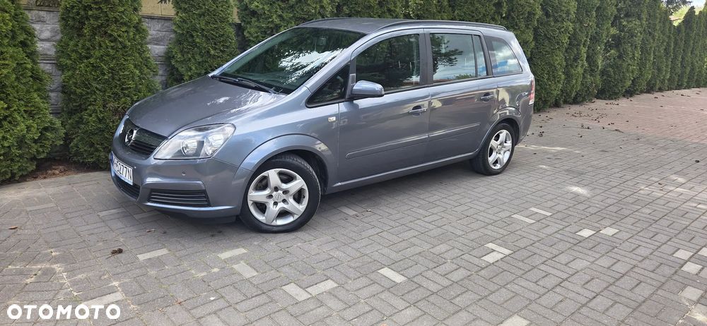 Opel Zafira 1.9 CDTI Essentia - 1