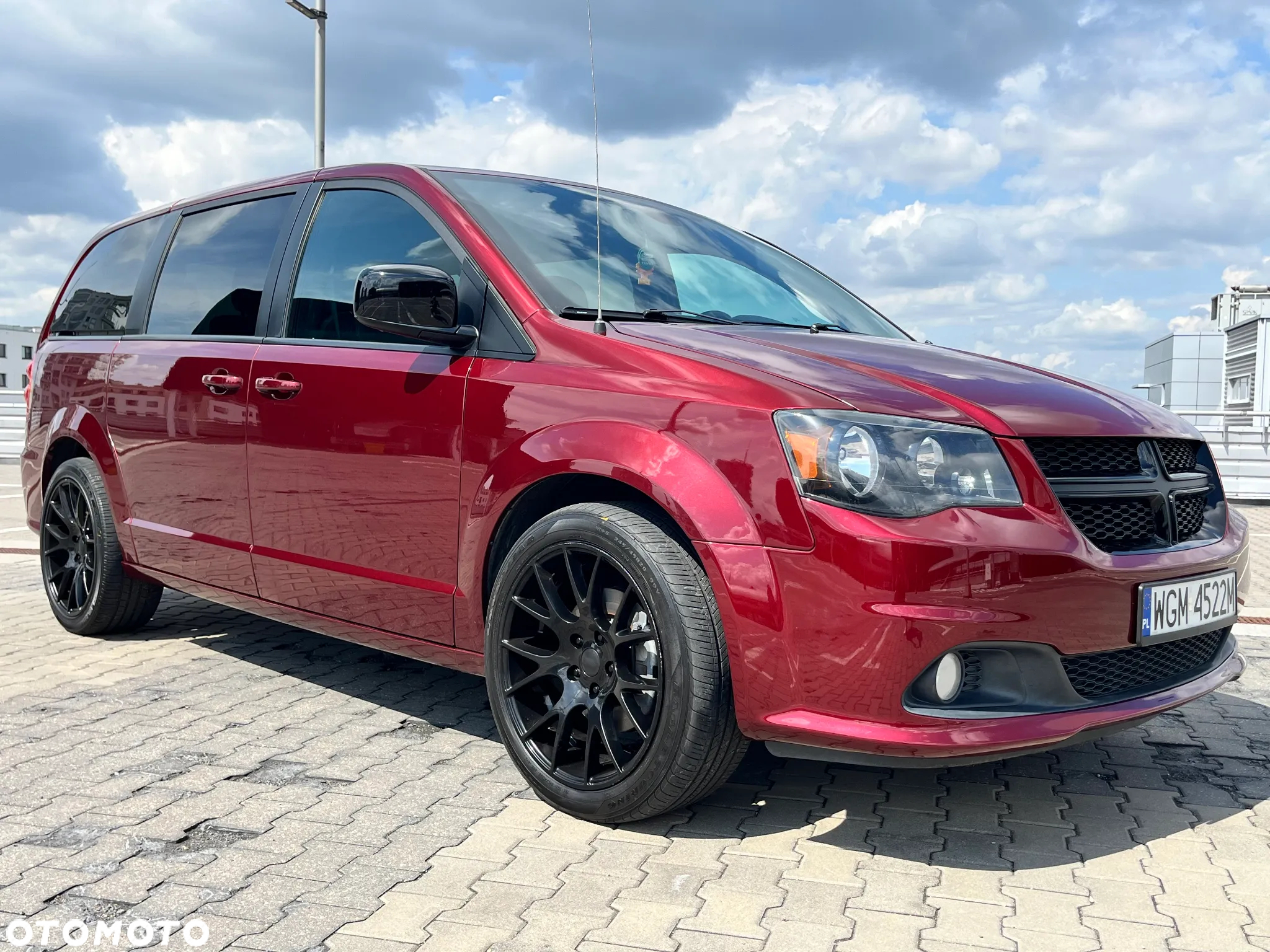 Dodge Grand Caravan - 9