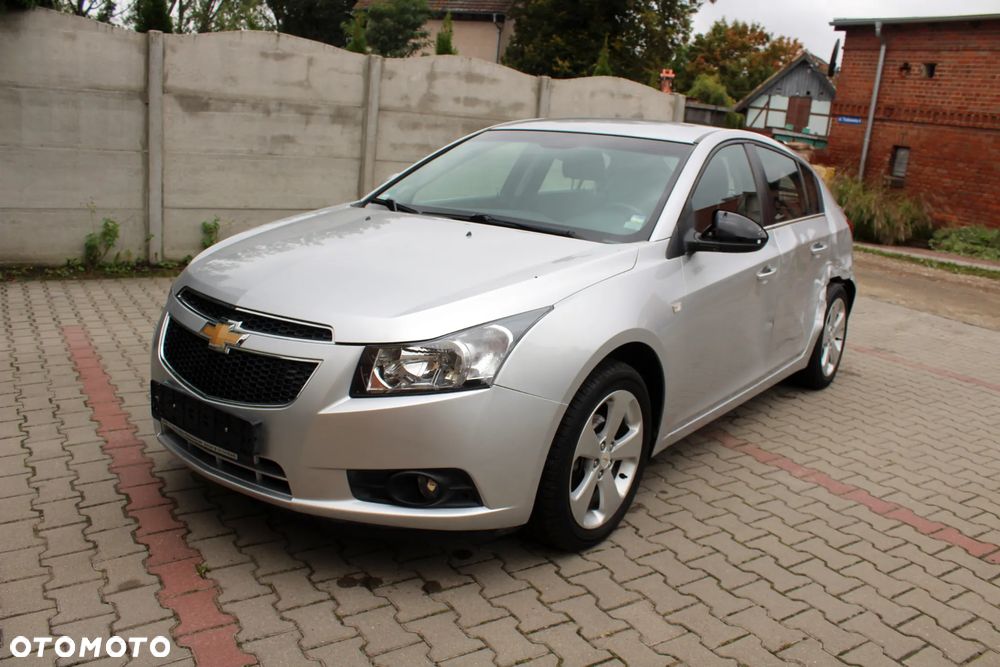 Chevrolet Cruze 1.8 LT+ - 1