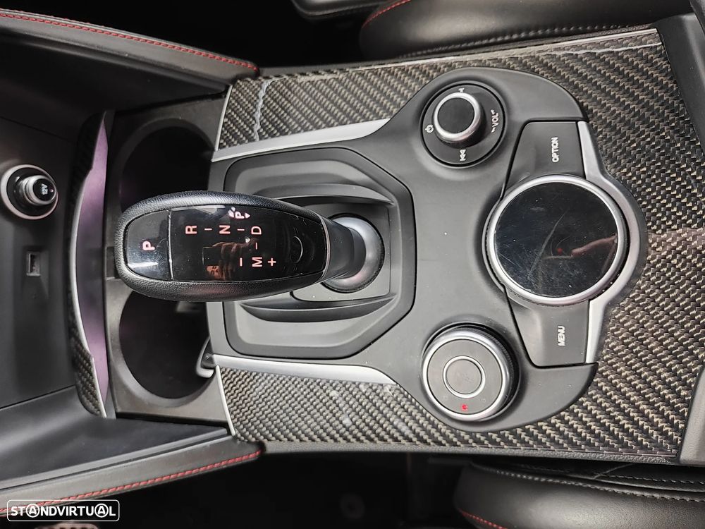 Alfa Romeo Stelvio 2.9 T Quadrifoglio AT8 Q4 - 31