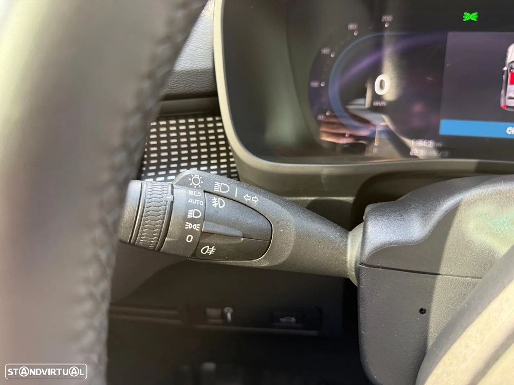 Volvo XC 40 Recharge Core - 16