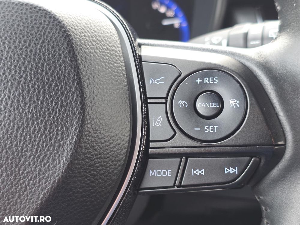 Suzuki Swace 1.8 E-CVT HEV Spirit - 21
