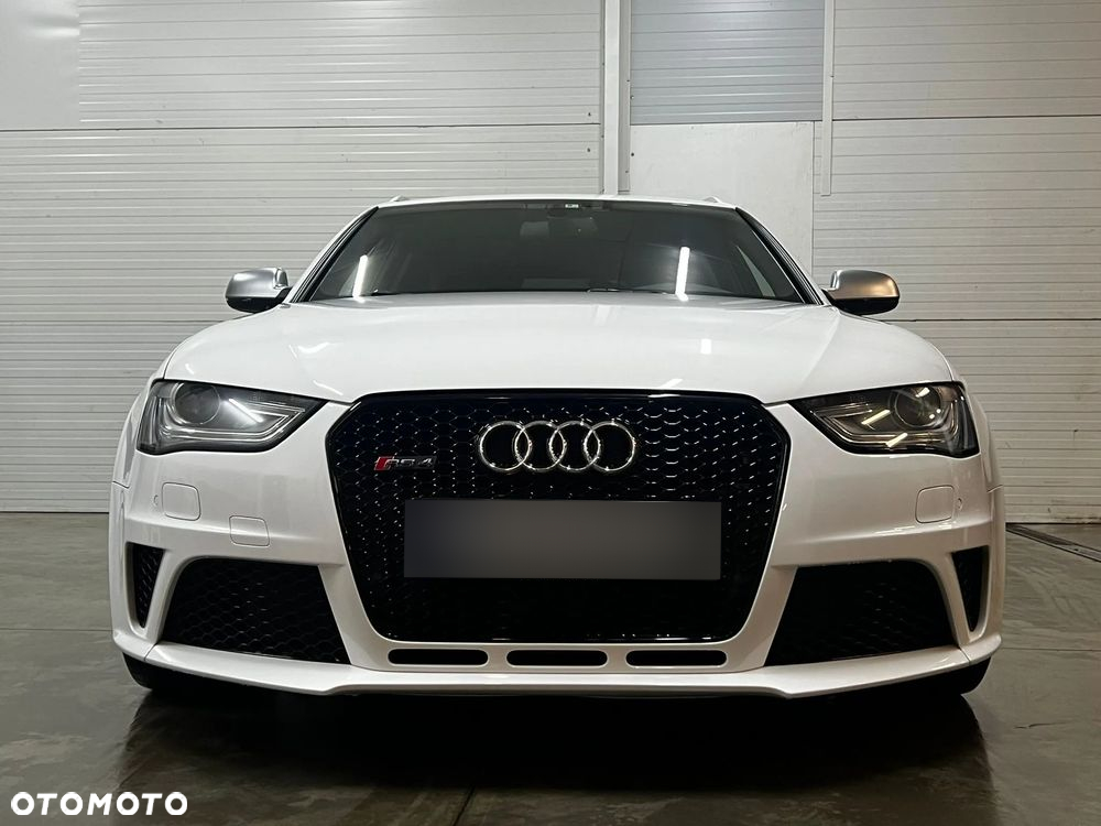 Audi RS4 Standard - 2