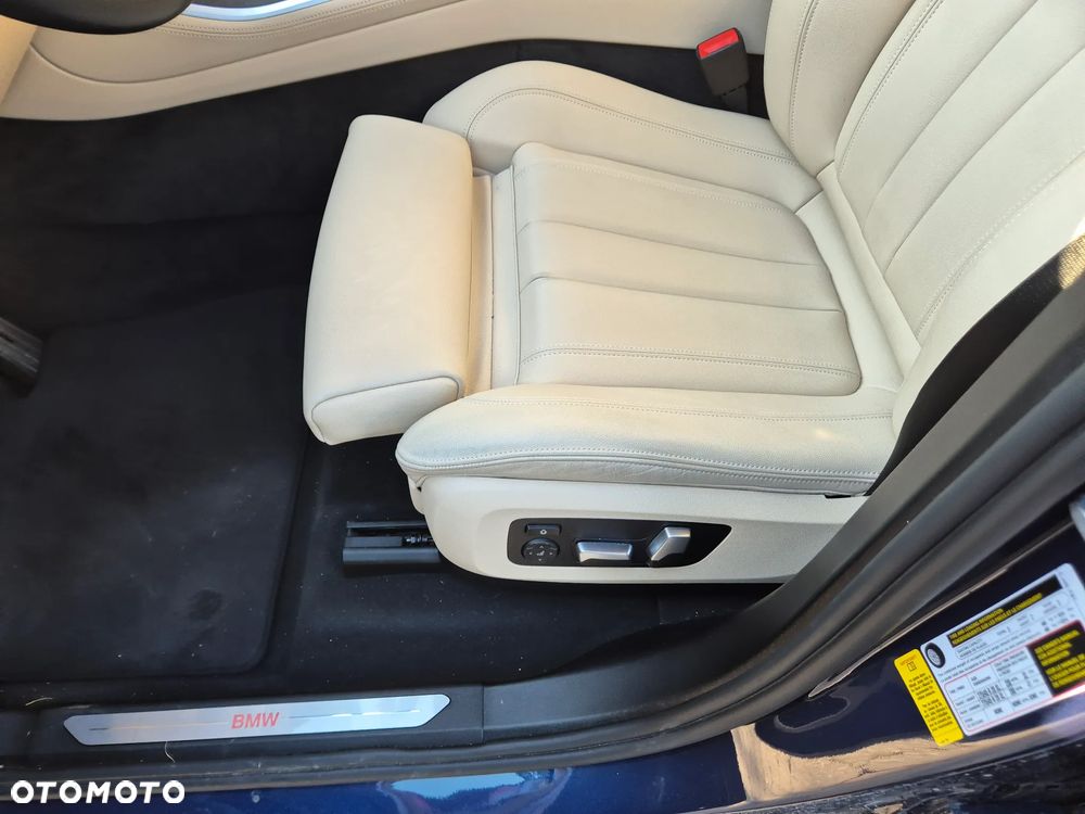 BMW X5 xDrive40i - 6