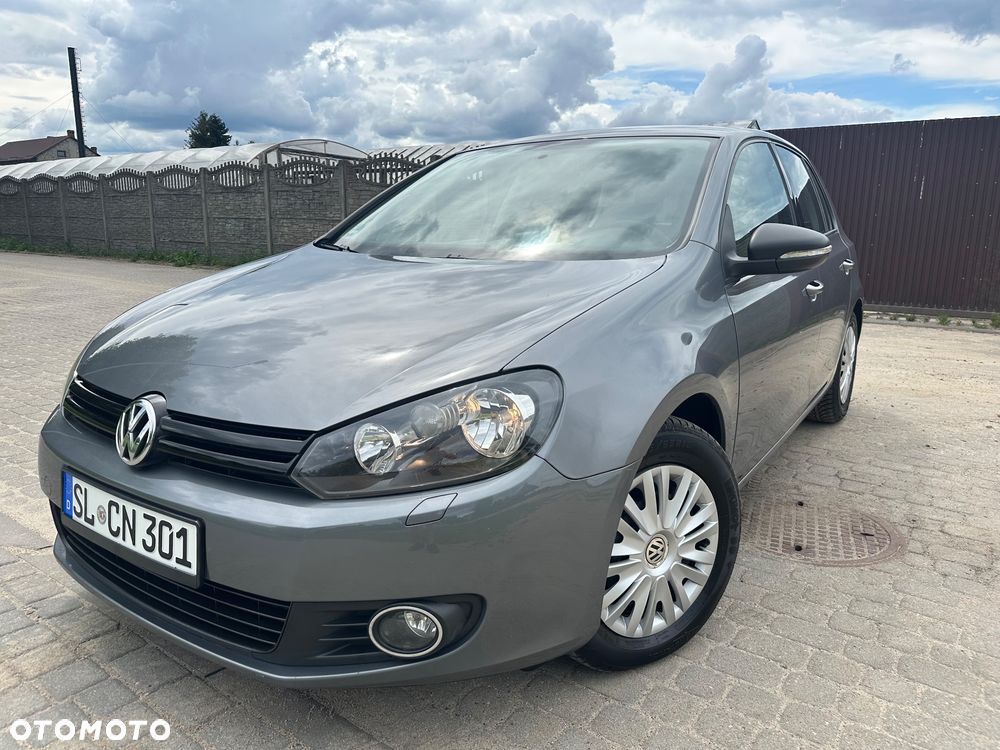 Volkswagen Golf - 2