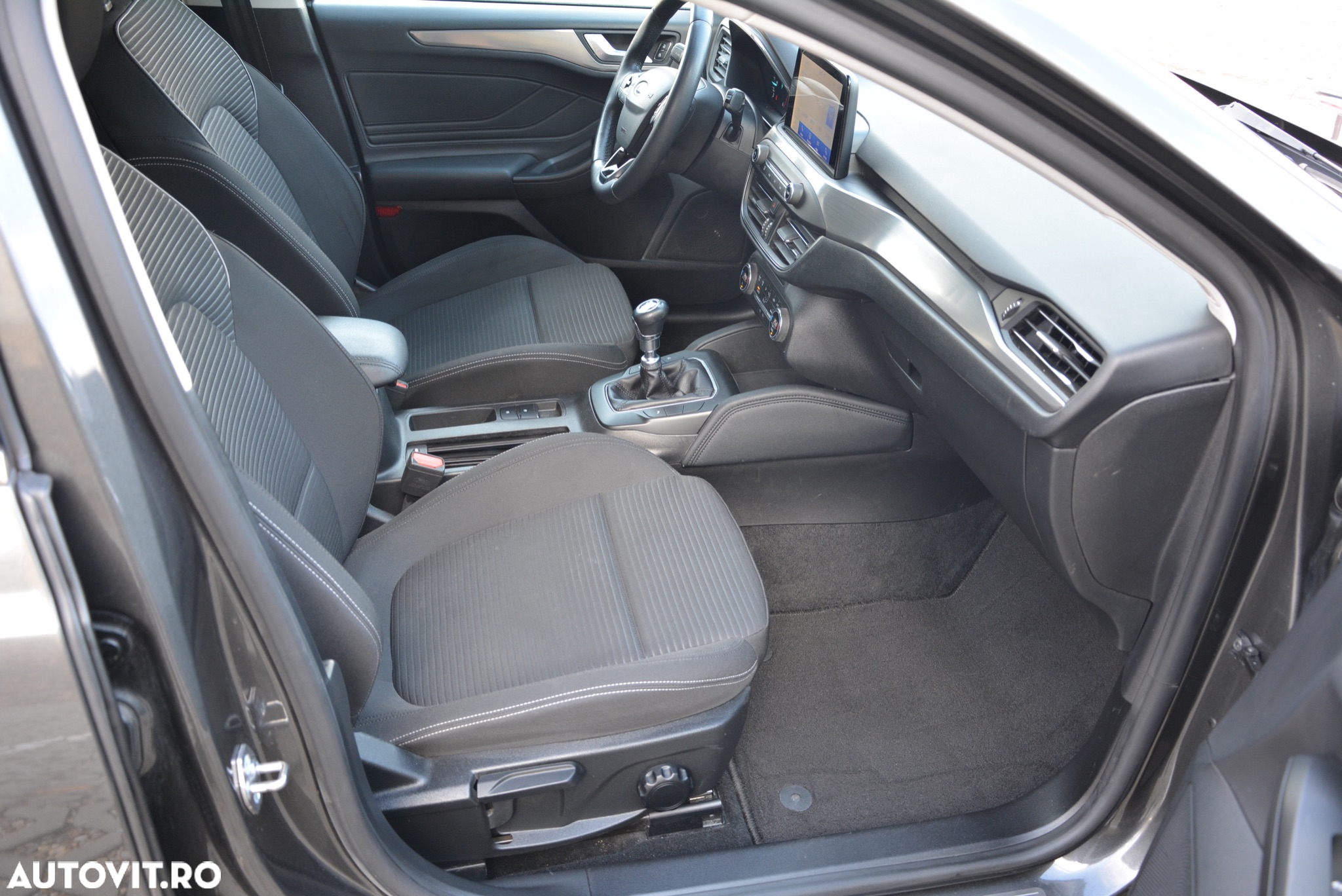 Ford Focus Turnier 1.5 EcoBlue Start-Stopp-System TITANIUM X - 10