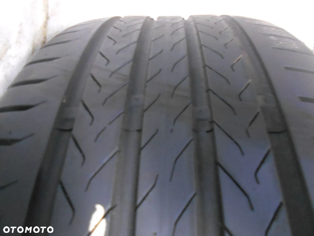 OPONA POJEDYNKA 255/40R21 CONTINENTAL ECO CONTACT 6Q XL DOT 2324 5.4MM - 2