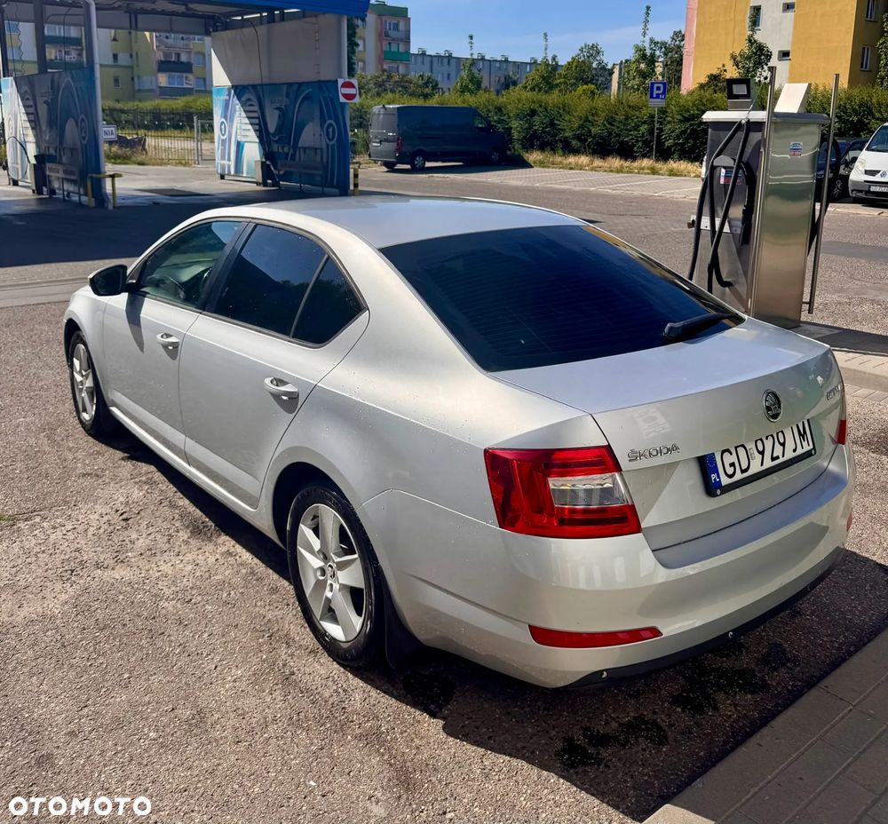 Skoda Octavia 1.4 TSI Ambition - 9
