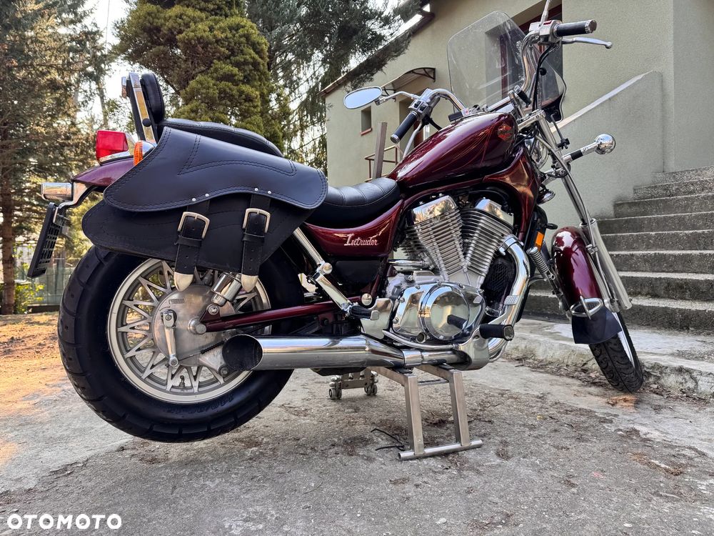 Suzuki Intruder - 5
