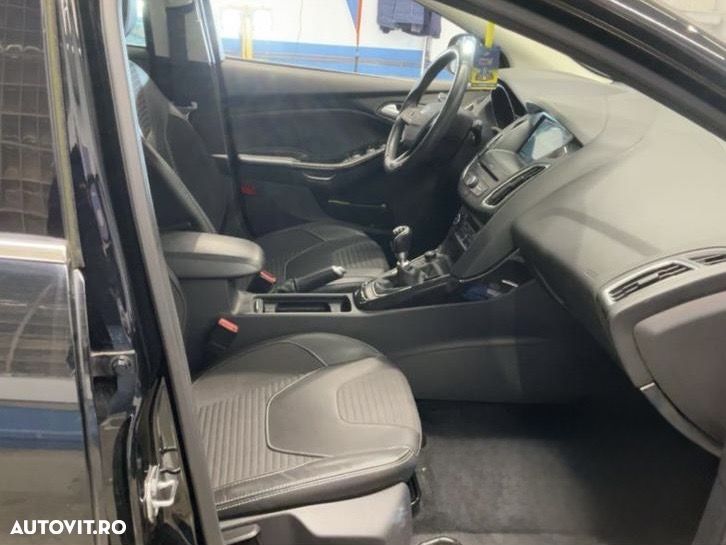 Ford Focus 1.5 EcoBoost Start-Stopp-System Titanium - 8