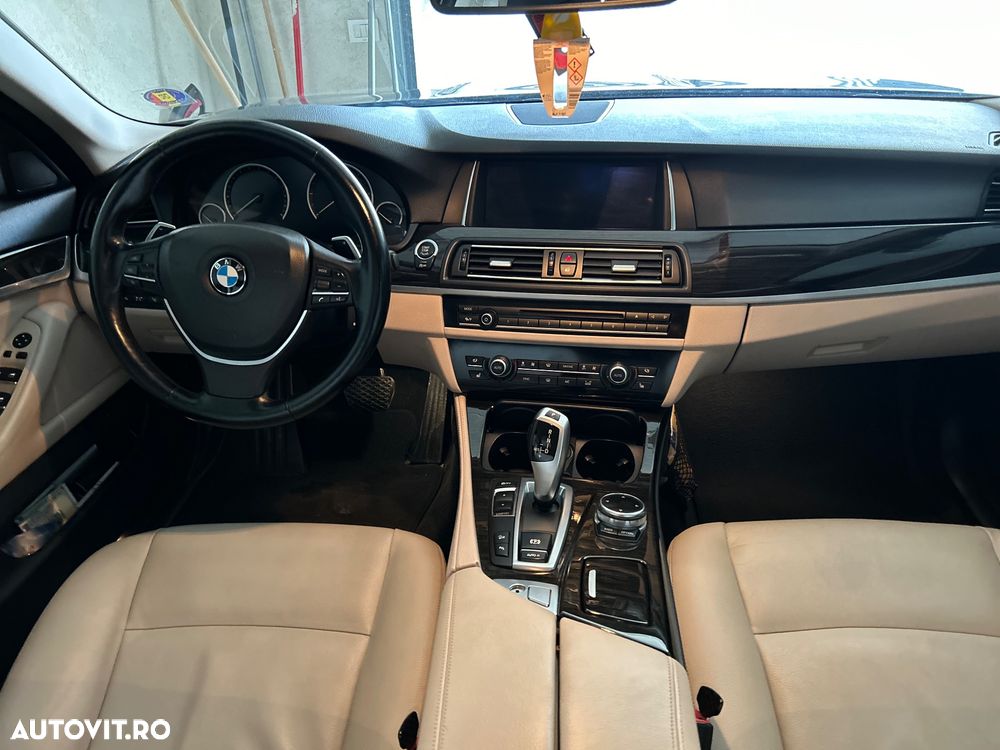 BMW Seria 5 520d xDrive - 9