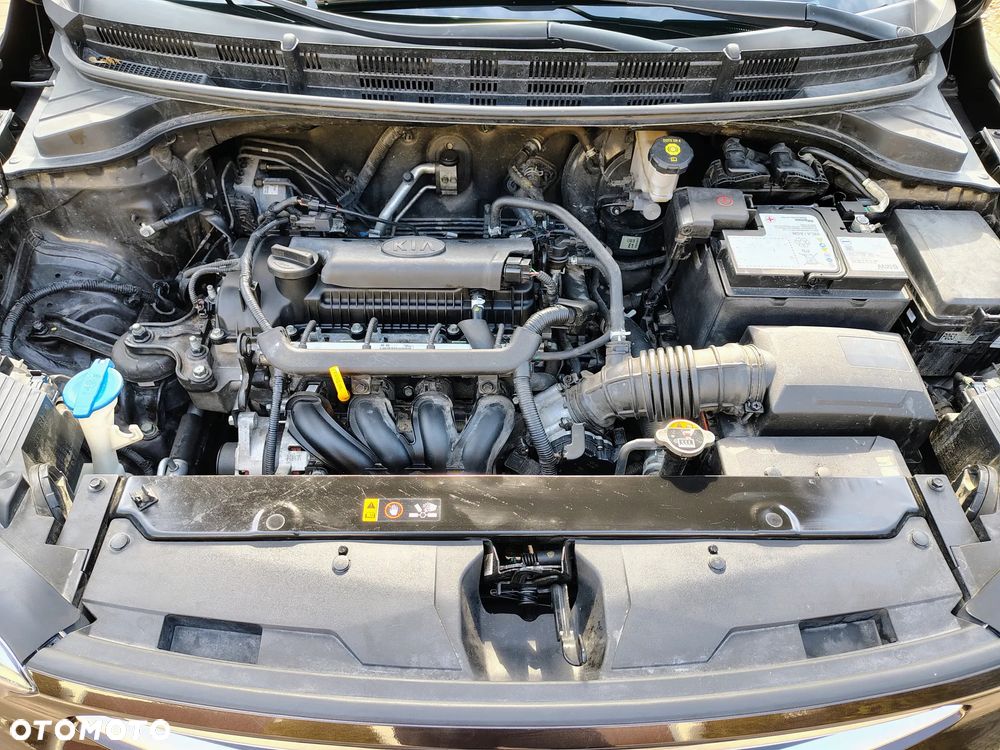 Kia Stonic 1.4 L - 8