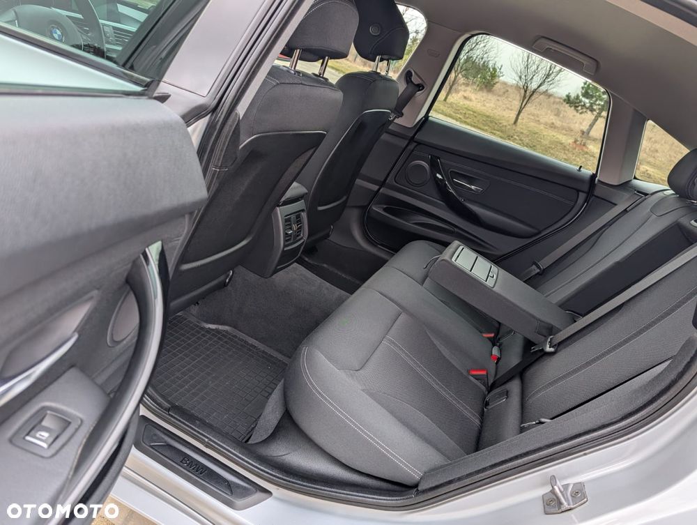 BMW Seria 3 320i GPF Advantage sport - 19