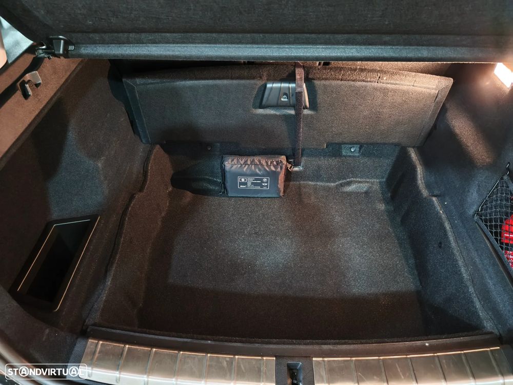 BMW X1 16 d sDrive Advantage - 35