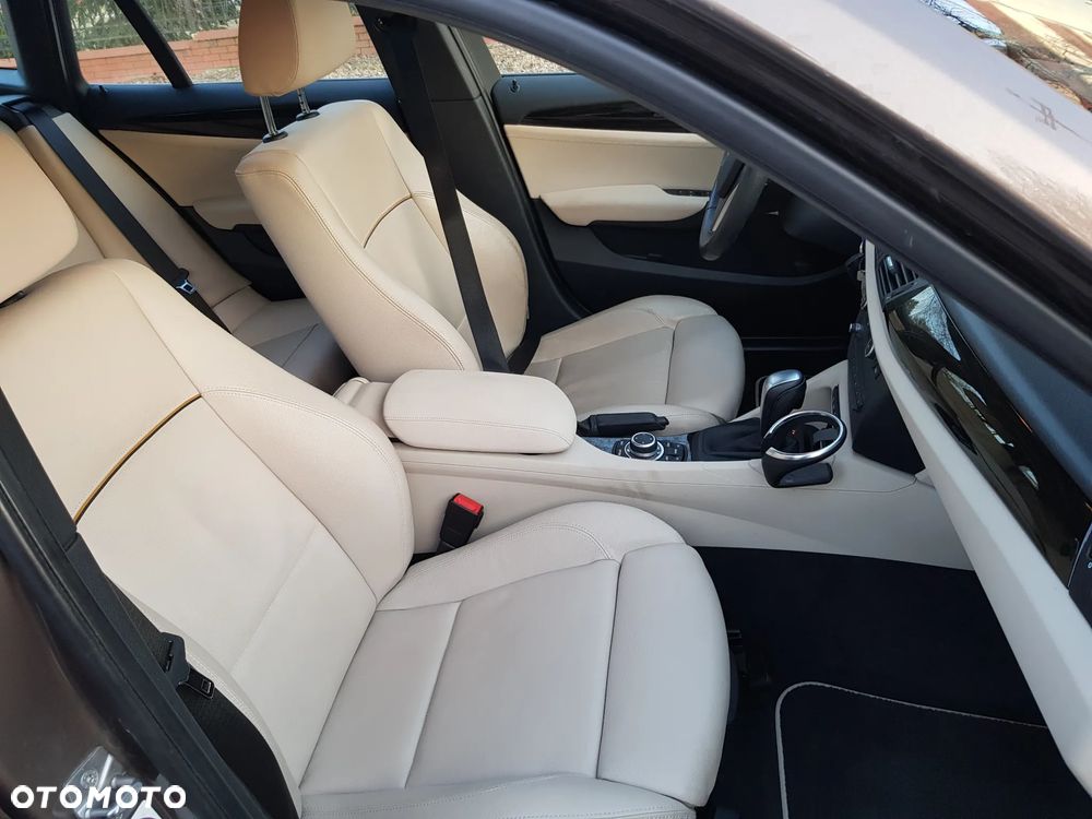 BMW X1 - 13