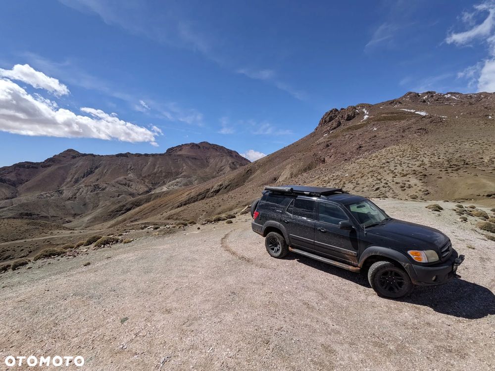 Toyota Sequoia - 13