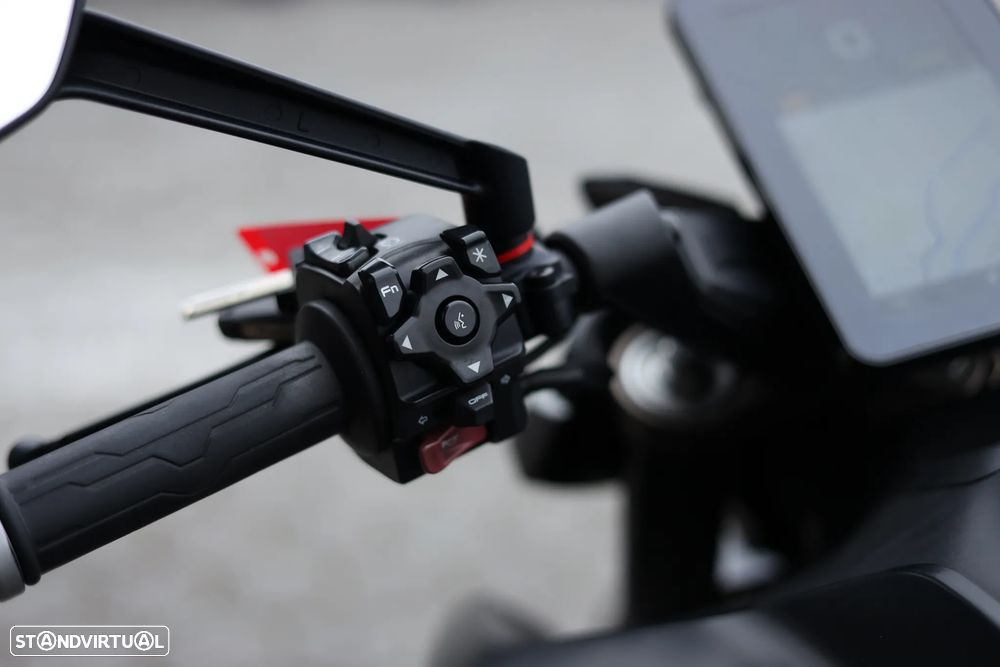CF Moto 800NK - 3