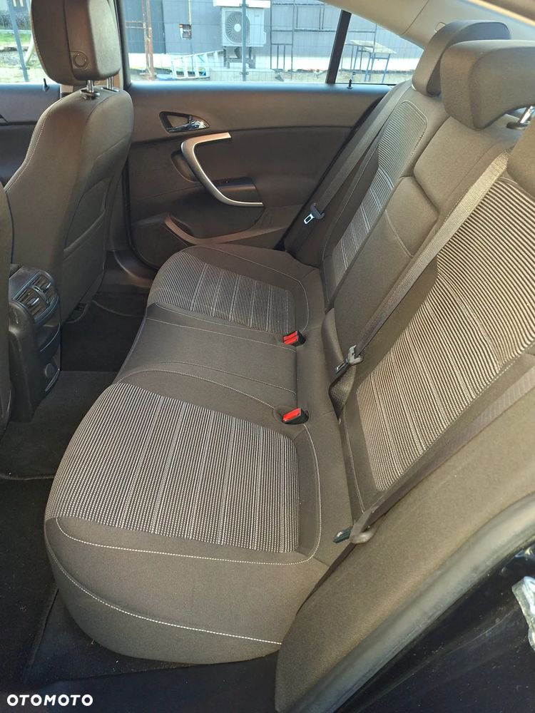 Opel Insignia - 26