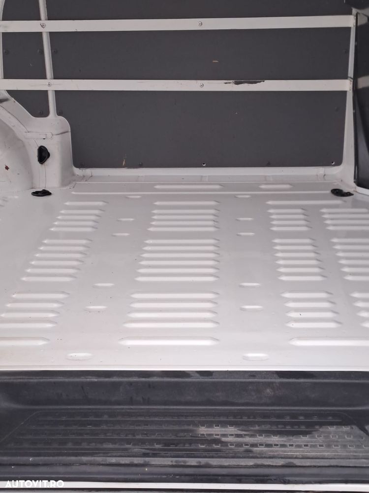 Volkswagen Transporter Sasiu CD T6 2.0 TDI LR - 3