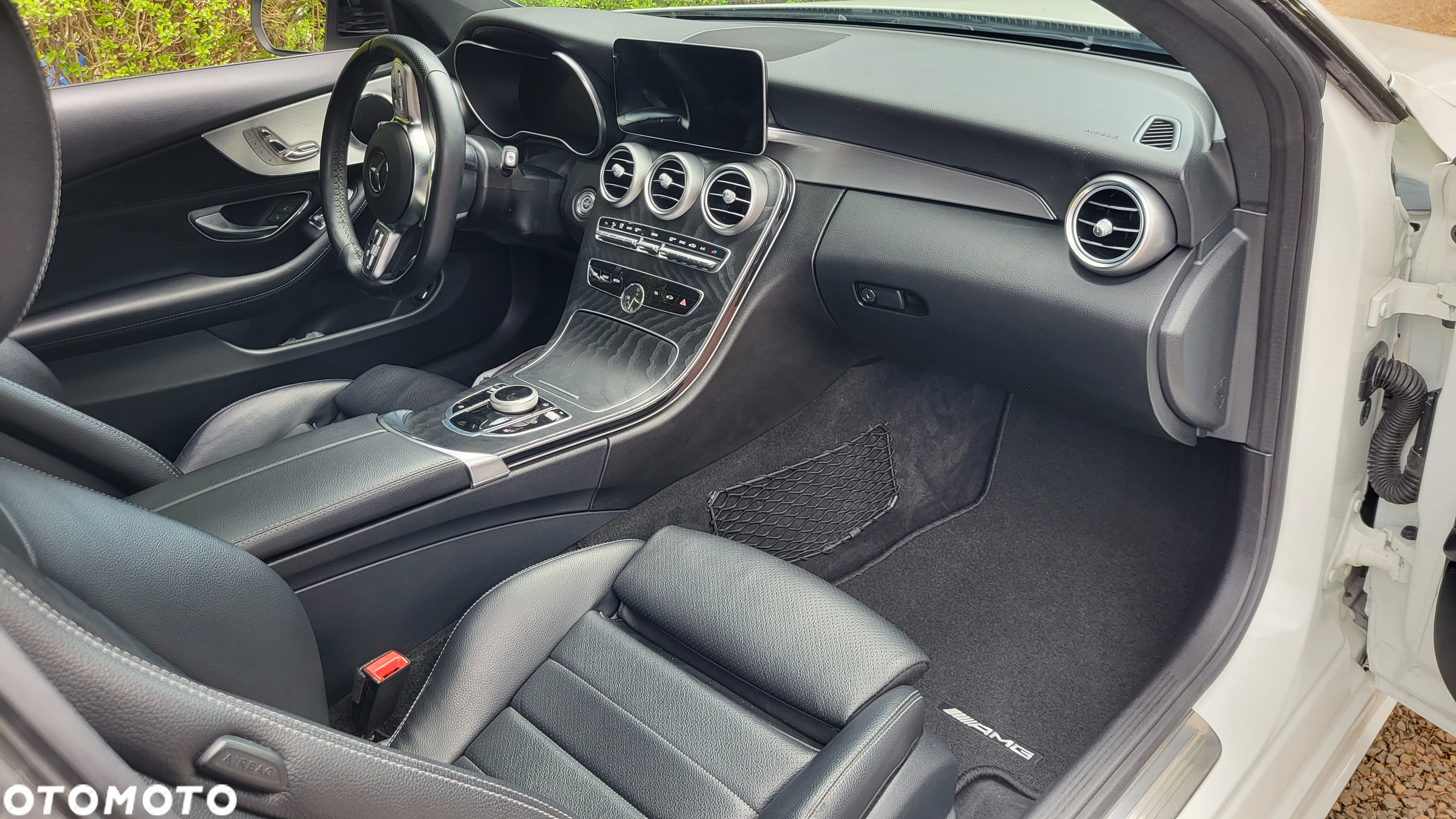 Mercedes-Benz Klasa C 300 Cabrio 9G-TRONIC AMG Line - 12