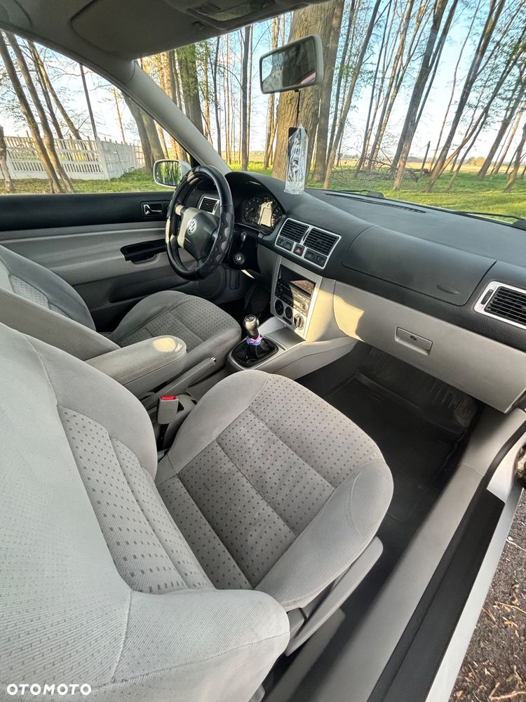 Volkswagen Golf - 26