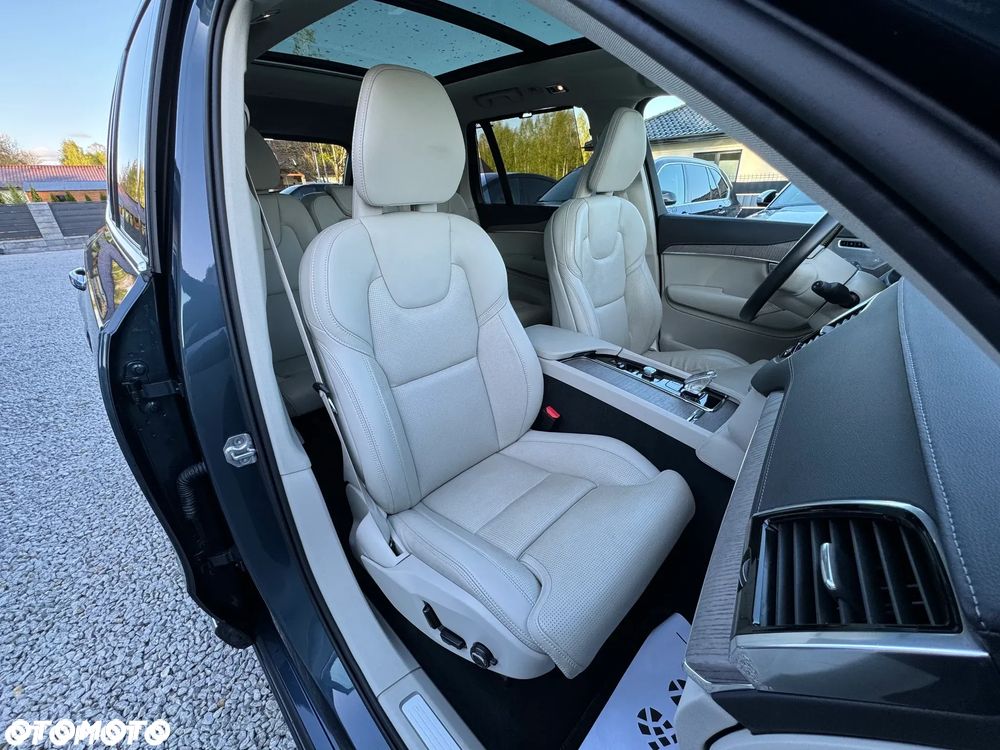 Volvo XC 90 B5 D AWD Geartronic Inscription - 36