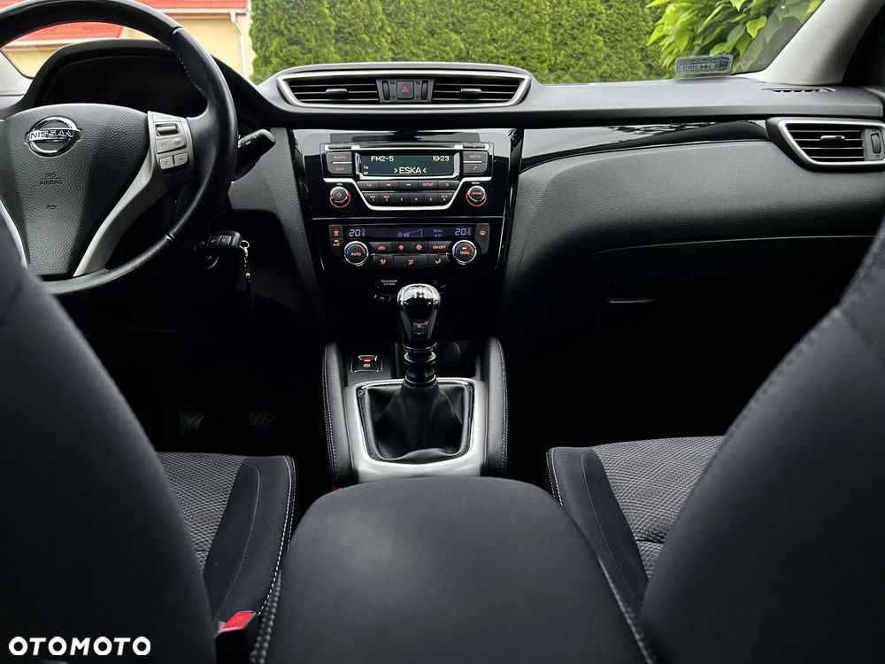 Nissan Qashqai 1.2 DIG-T N-Connecta - 29