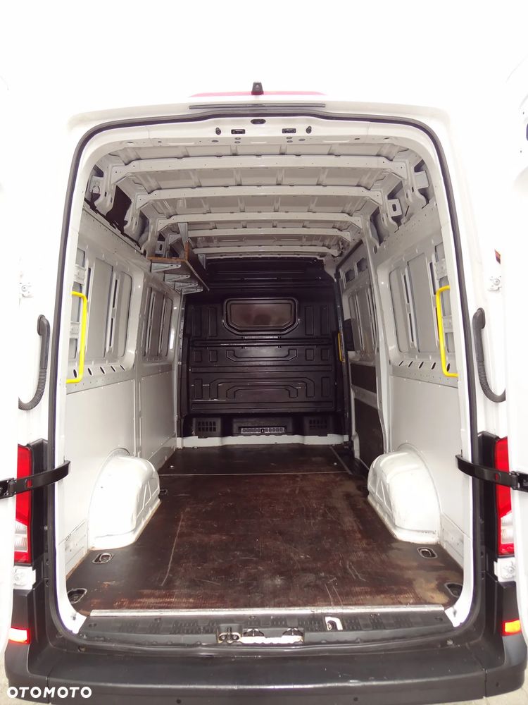 Volkswagen Crafter 2 L2H2 Furgon 35 Średni - 14