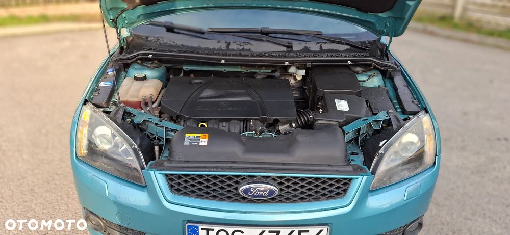 Ford Focus 2.0 16V Titanium - 14