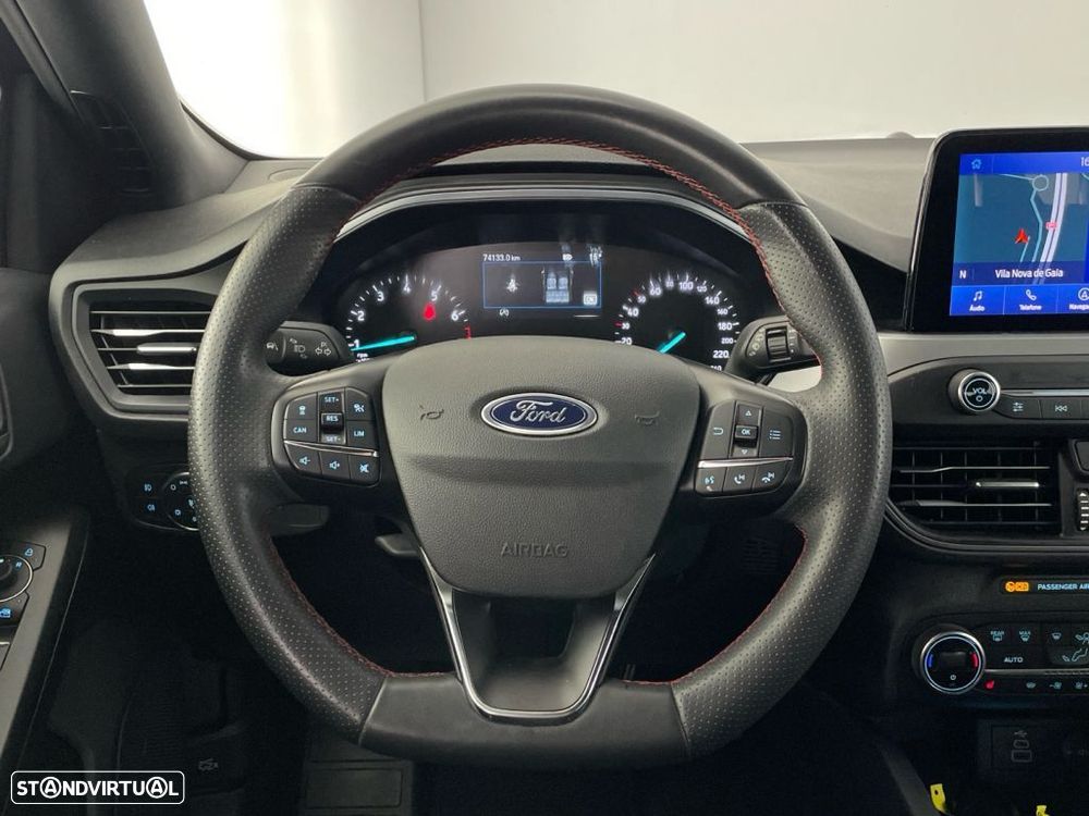 Ford Focus 1.0 EcoBoost MHEV ST-Line - 14